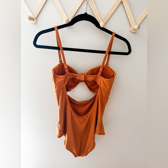 AERIE CUT-OUT FRONT SWIMSUIT WITH OPEN BACK AND REMOVABLE STRAPS - Picture 2 of 2